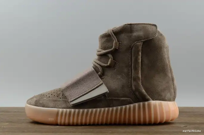 Yeezy Light adidas Brown BY2456 750 Boost 0601